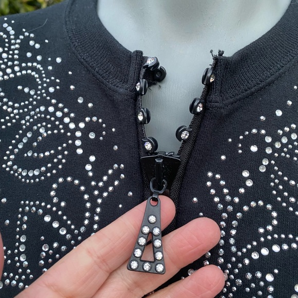 Jerzees Vintage Woman’s Rhinestone Zipper Jacket Size Medium - Picture 6 of 8